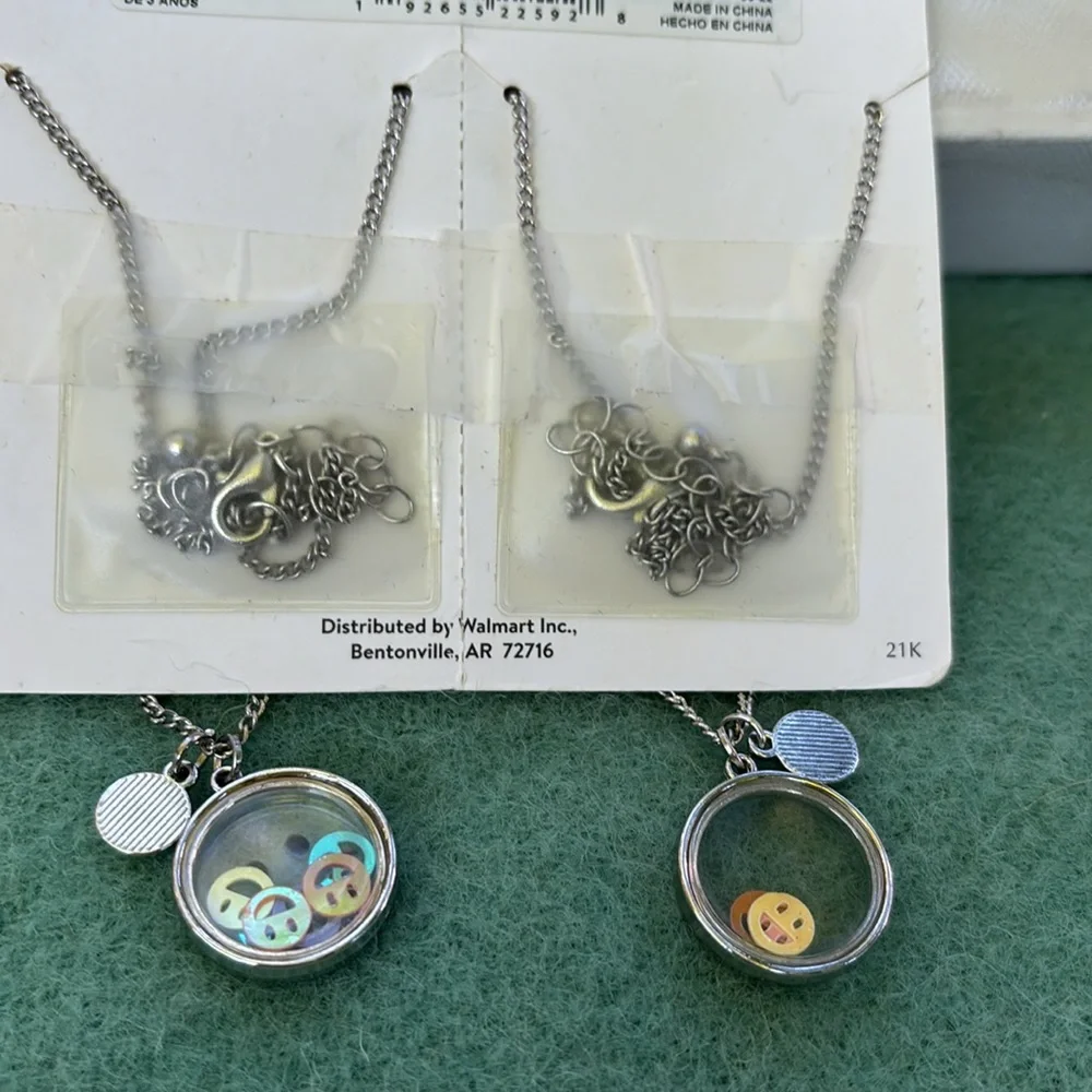NWT Wonder Nation Silver Emoji BFF 16” Necklace + Extender Set Smiley Faces
